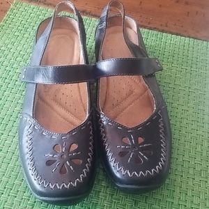 Naturalizer Loafers